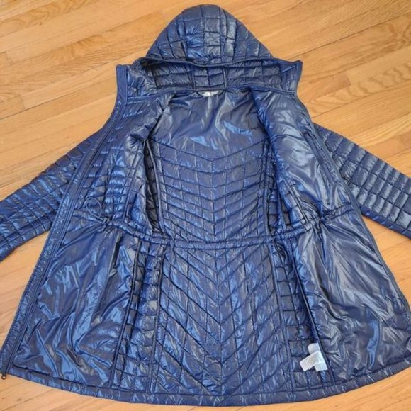 TNF Thermoball parka - Women's size Medium - Picture 4 of 7